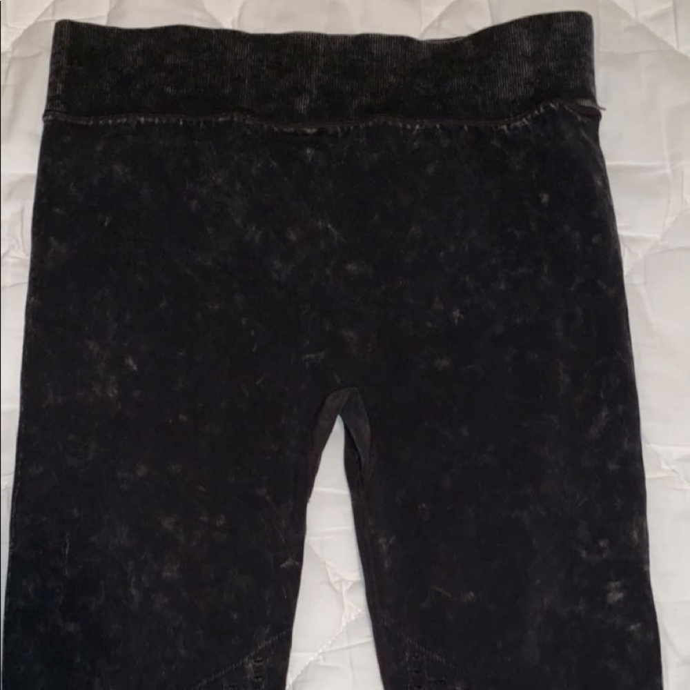 xersion black leggings size medium (new)
